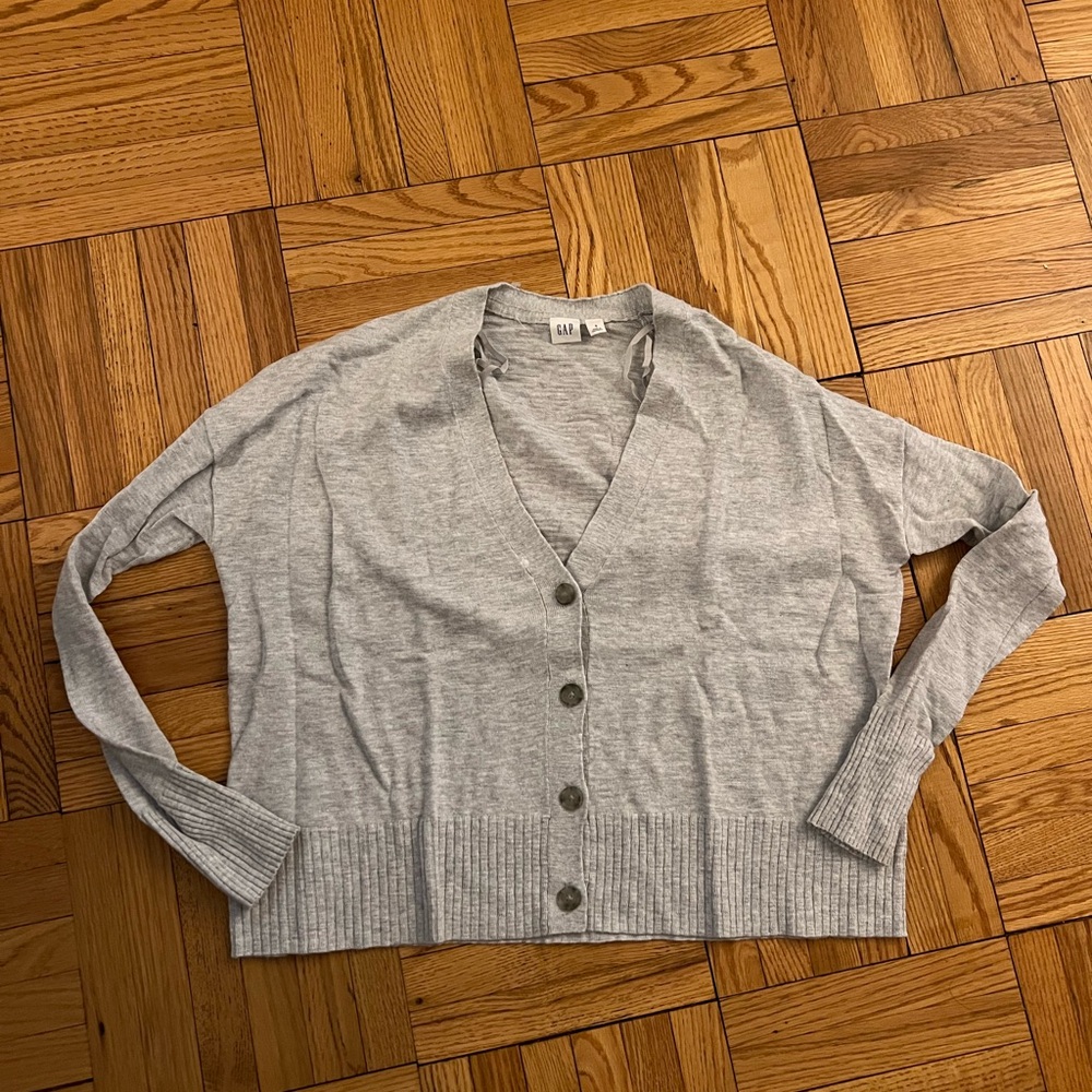 GAP 100% CTTN HEATHER GRAY CARDIGAN SWEATER